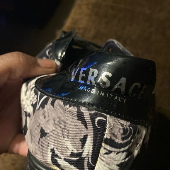 Versace Black and White Floral Sneakers - Picture 5 of 16